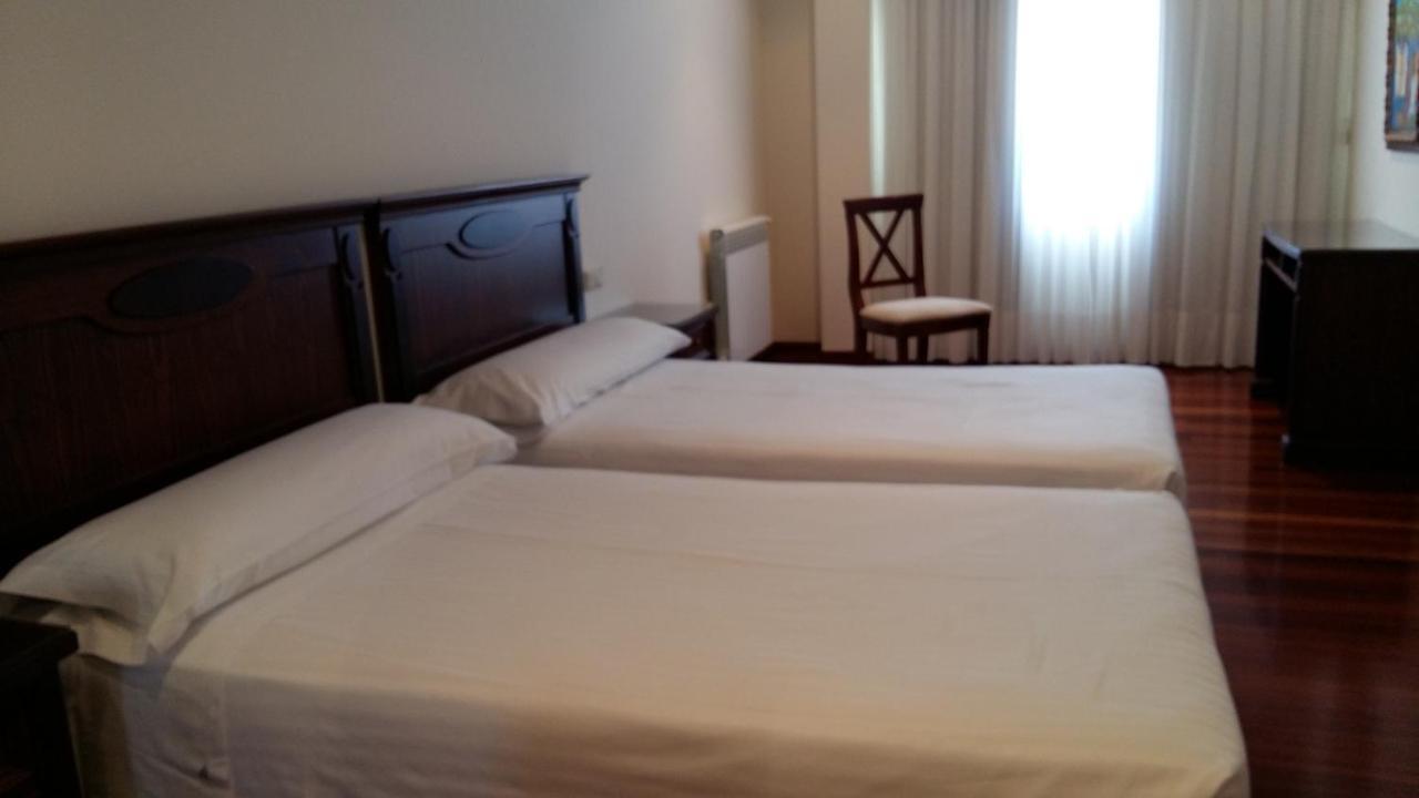 Apartamentos Maritimo Suites-Solo Adultos او غروف المظهر الخارجي الصورة