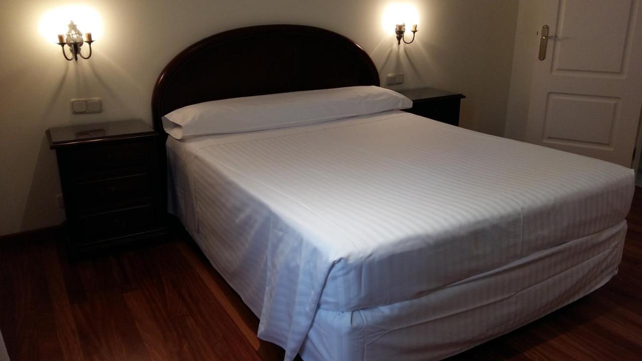 Apartamentos Maritimo Suites-Solo Adultos او غروف المظهر الخارجي الصورة