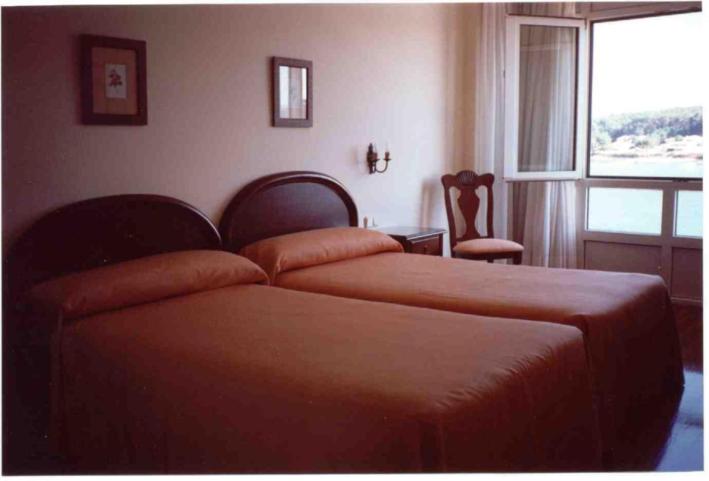 Apartamentos Maritimo Suites-Solo Adultos او غروف المظهر الخارجي الصورة