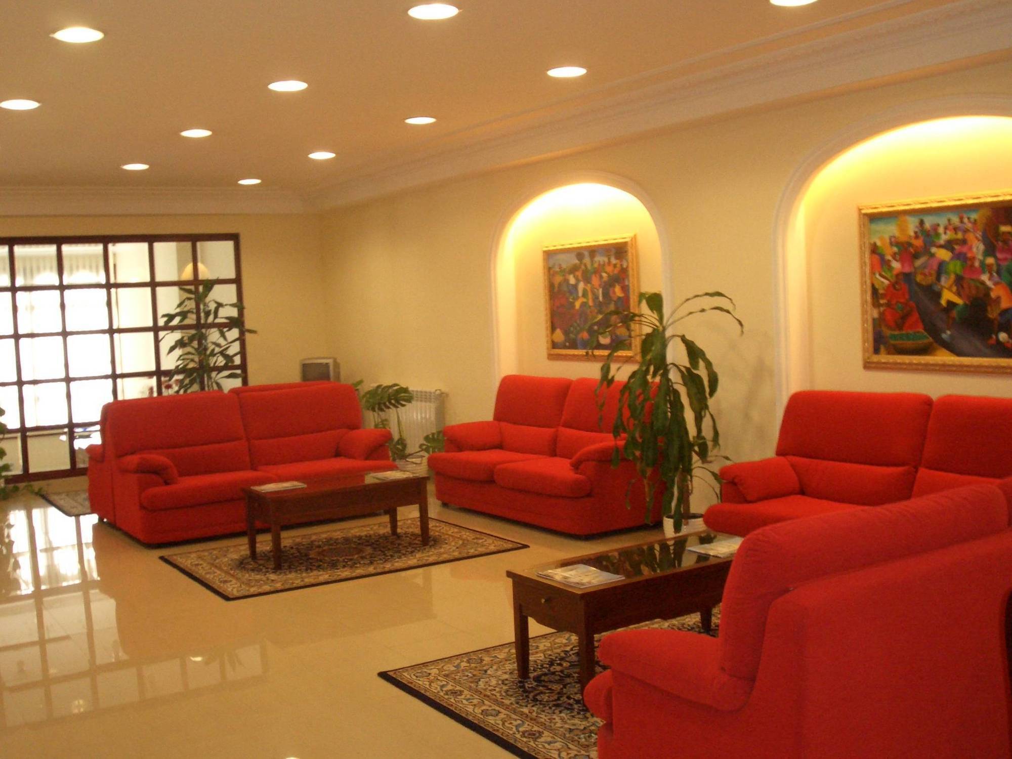 Apartamentos Maritimo Suites-Solo Adultos او غروف المظهر الداخلي الصورة