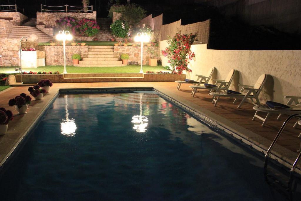 Apartamentos Maritimo Suites-Solo Adultos او غروف المظهر الخارجي الصورة