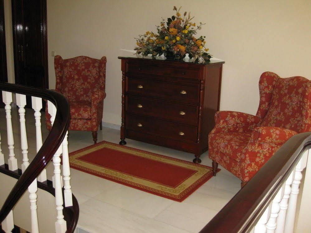 Apartamentos Maritimo Suites-Solo Adultos او غروف المظهر الخارجي الصورة